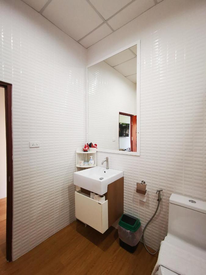 บุญเมืองน่าน Hotel Екстериор снимка